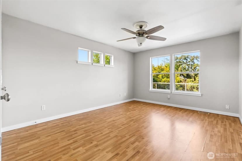 Property photo for 902 S Linden Lane, Tacoma photo 21