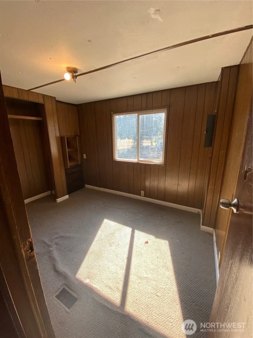 Property photo for 25102 51 Avenue E, Graham photo 2