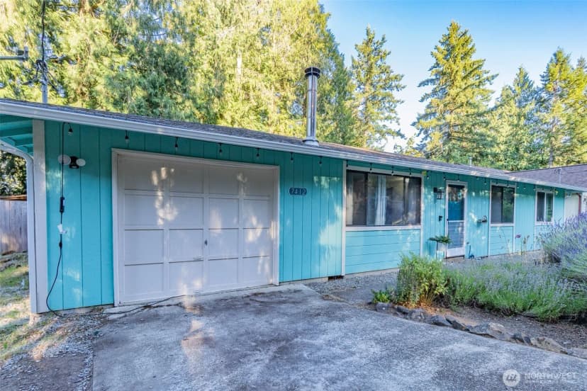Property photo for 7412 Tsuga Ct Sw, Olympia