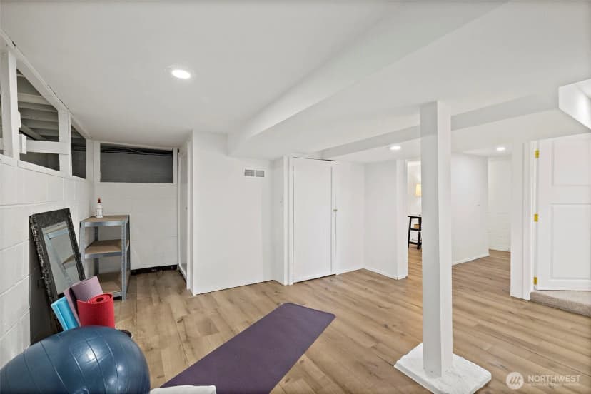 Property photo for 7132 34th Avenue Sw, Seattle photo 26