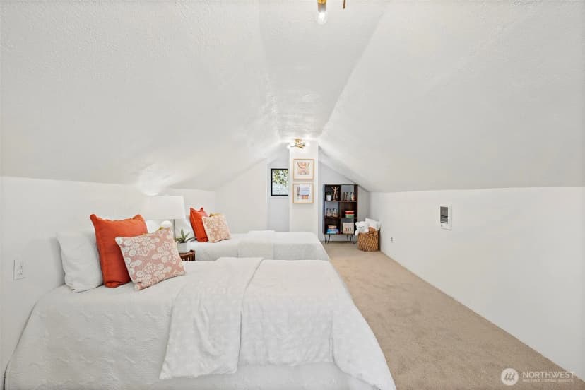 Property photo for 7132 34th Avenue Sw, Seattle photo 15