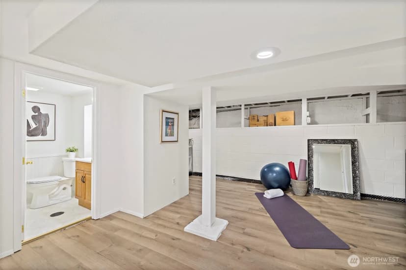 Property photo for 7132 34th Avenue Sw, Seattle photo 24