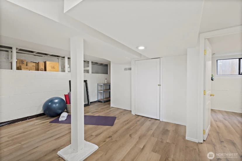 Property photo for 7132 34th Avenue Sw, Seattle photo 25