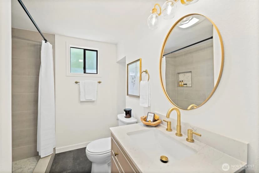 Property photo for 7132 34th Avenue Sw, Seattle photo 13