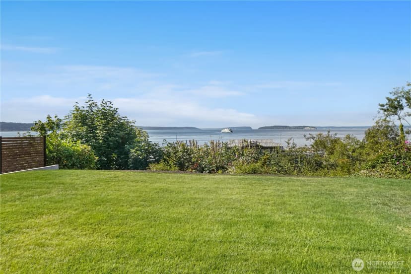Property photo for 930 2nd Street, Mukilteo photo 38