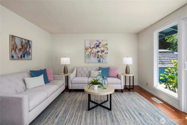 Property photo for 725 N 188th Street, Shoreline photo 5