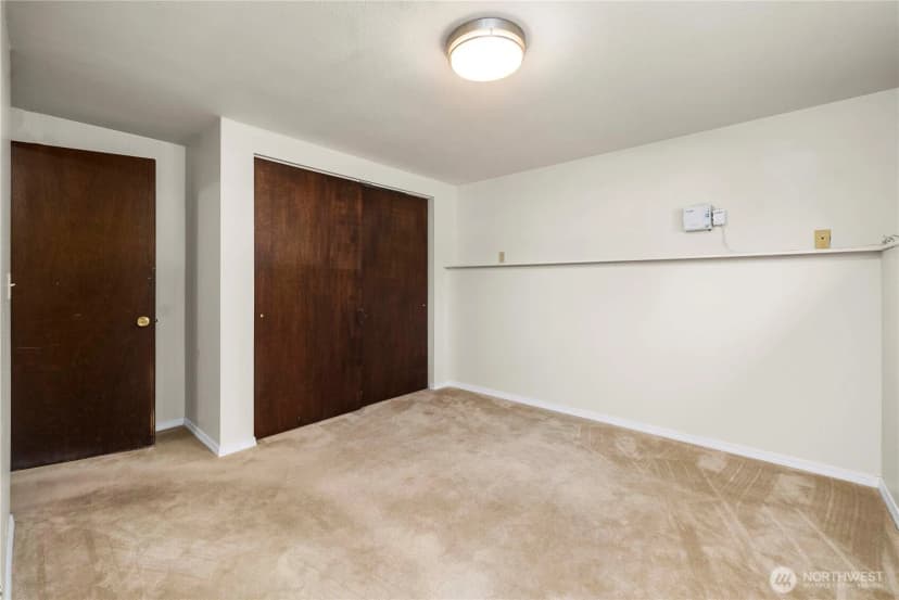Property photo for 725 N 188th Street, Shoreline photo 23