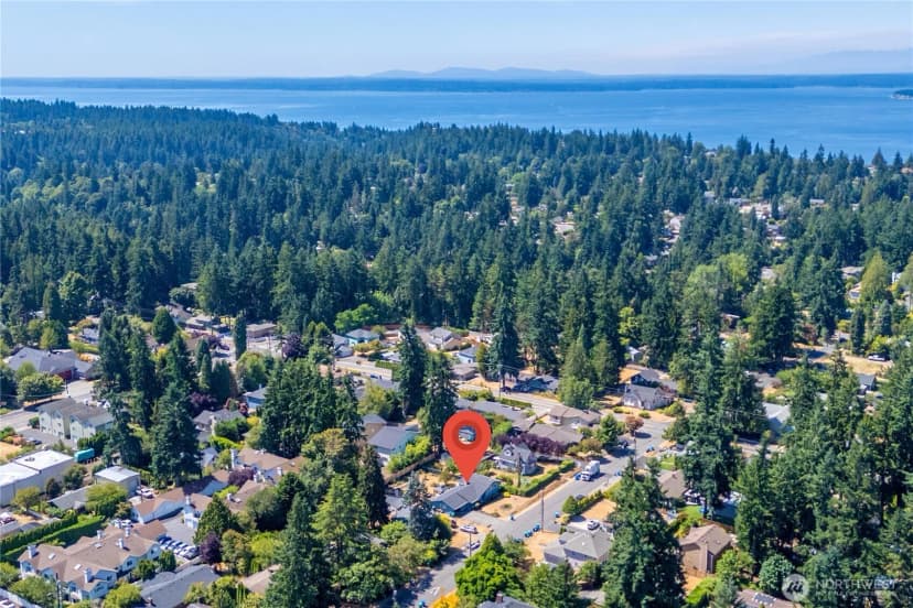 Property photo for 725 N 188th Street, Shoreline photo 35