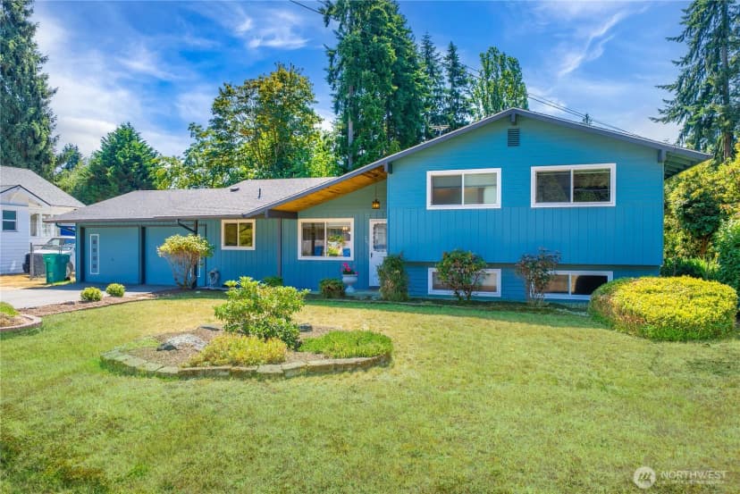 Property photo for 725 N 188th Street, Shoreline