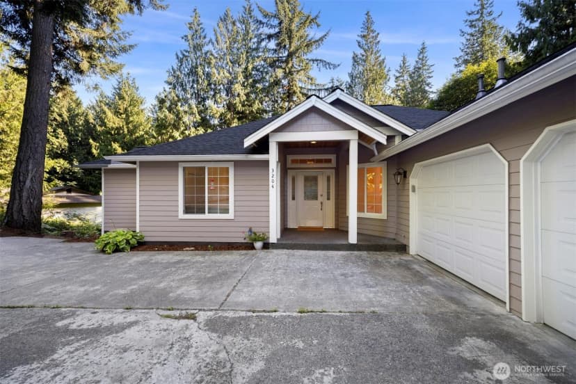 Property photo for 3204 30th Street, Bellingham photo 38