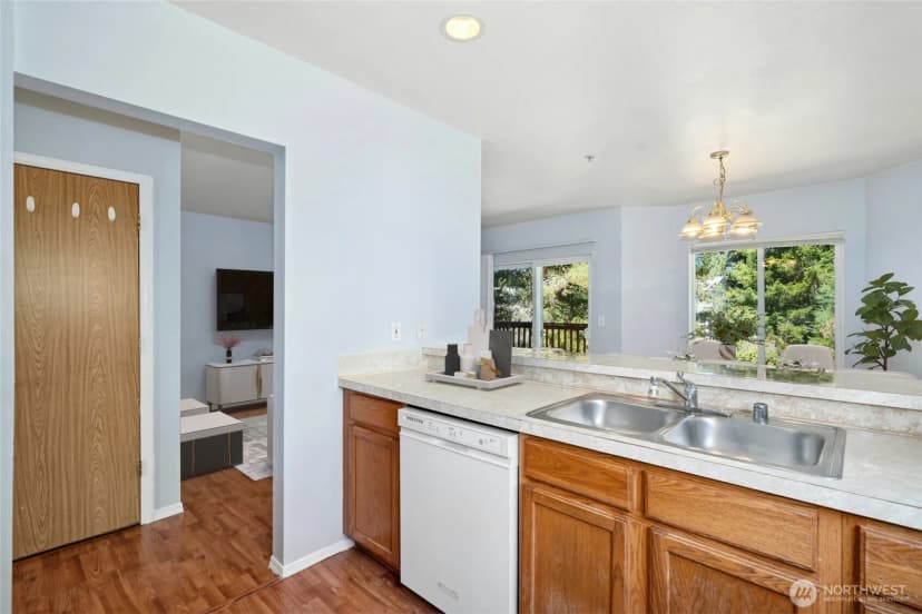 Property photo for 15815 Admiralty Way #c7, Lynnwood photo 14