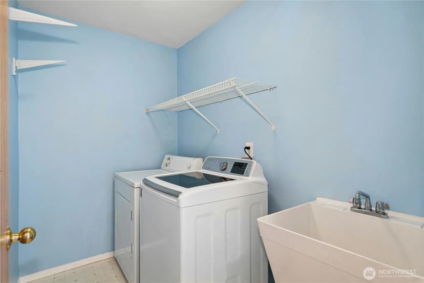 Property photo for 15815 Admiralty Way #c7, Lynnwood photo 23
