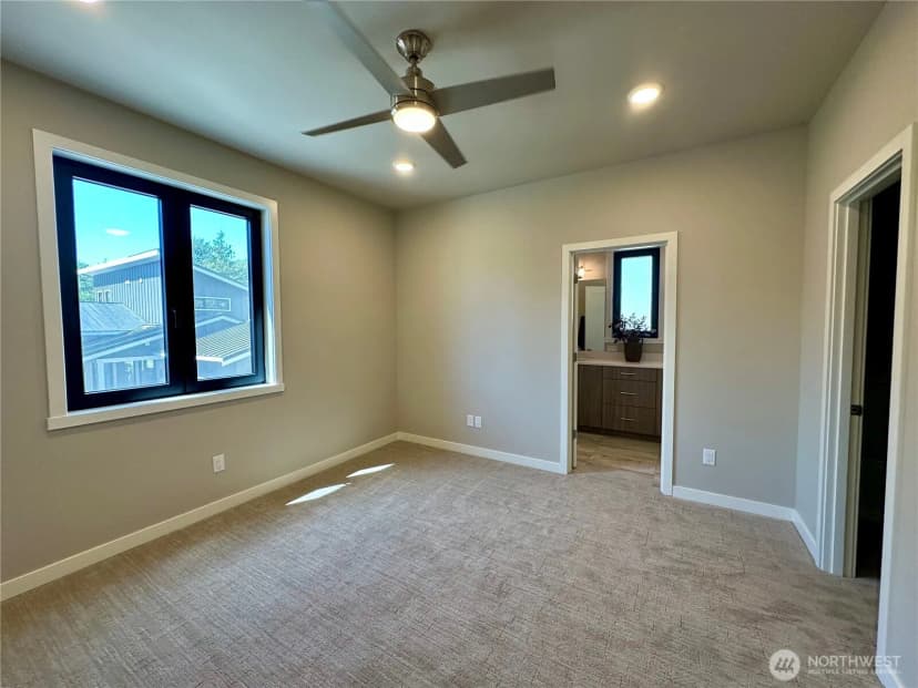 Property photo for 571 Creston Court, Bellingham photo 21