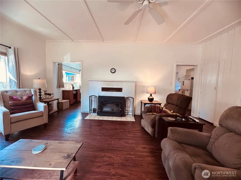 Property photo for 1550 Larch Street, Raymond photo 8