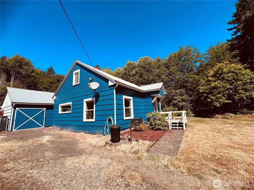 Property photo for 1550 Larch Street, Raymond photo 3