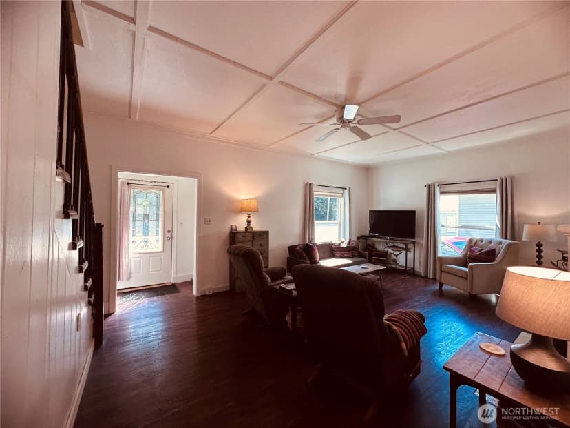 Property photo for 1550 Larch Street, Raymond photo 7