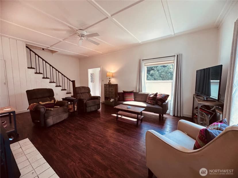 Property photo for 1550 Larch Street, Raymond photo 6