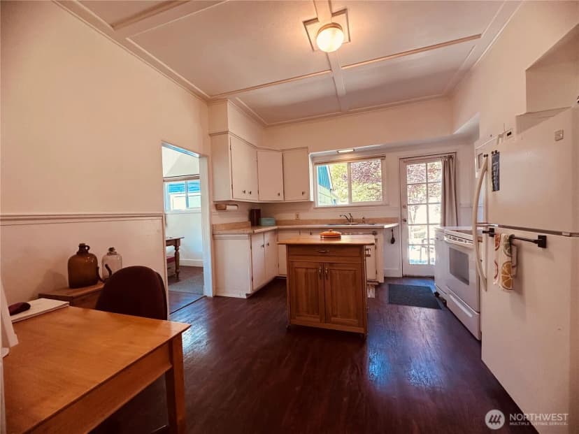 Property photo for 1550 Larch Street, Raymond photo 14
