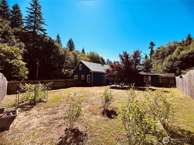 Property photo for 1550 Larch Street, Raymond photo 5