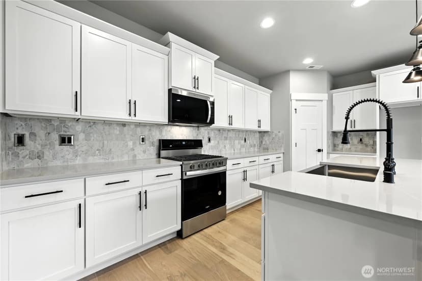 Property photo for 19128 Meridian Drive Se #cw 05, Bothell photo 18
