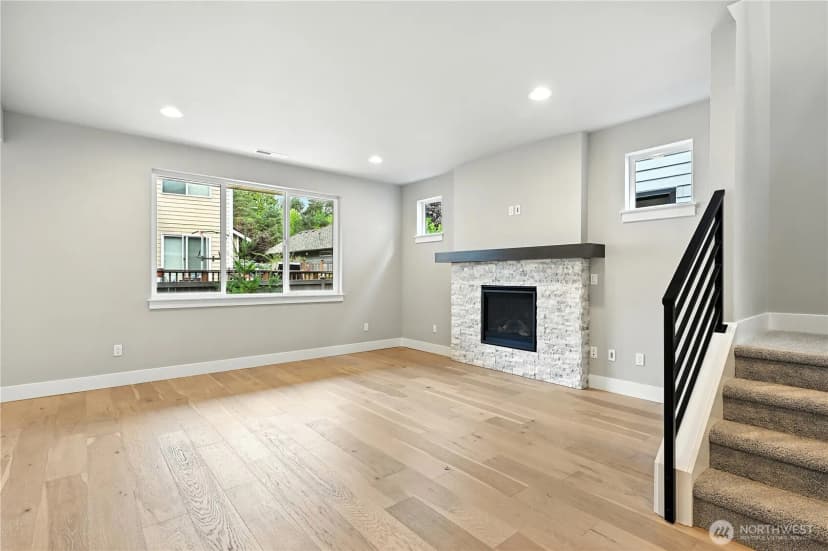 Property photo for 19128 Meridian Drive Se #cw 05, Bothell photo 11