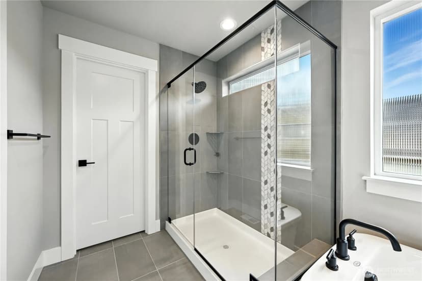Property photo for 19128 Meridian Drive Se #cw 05, Bothell photo 31