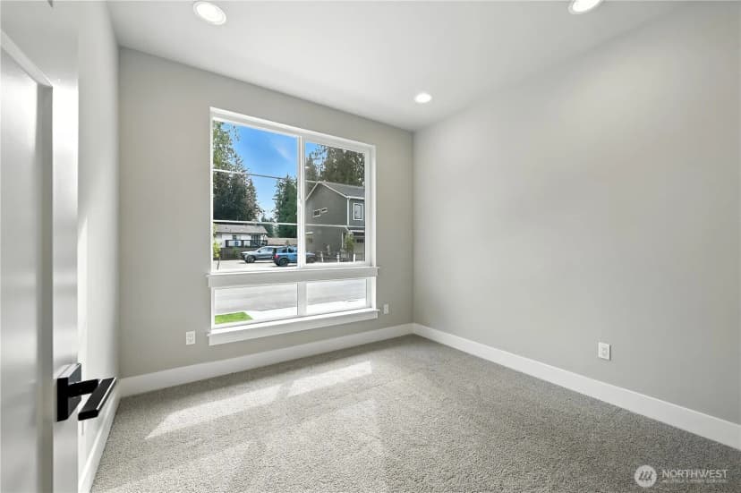 Property photo for 19128 Meridian Drive Se #cw 05, Bothell photo 8