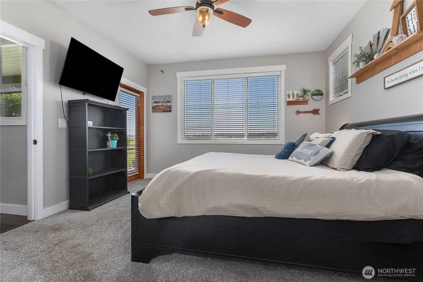 Property photo for 1792 Bradley Road, Lynden photo 21