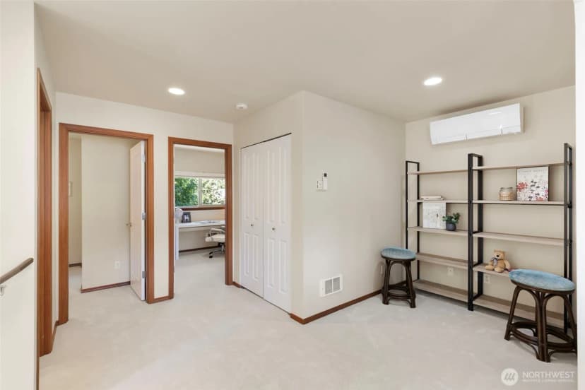 Property photo for 25879 Arklow Place Ne, Kingston photo 19