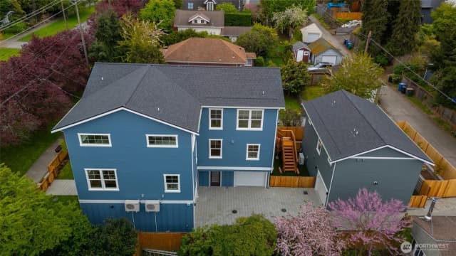 Property photo for 3637 34th Avenue W, Seattle