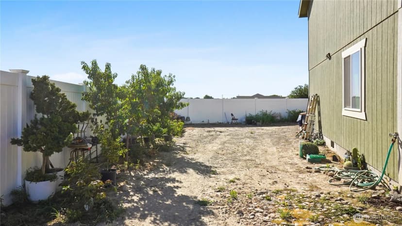 Property photo for 905 Sunstone Court, Othello photo 28