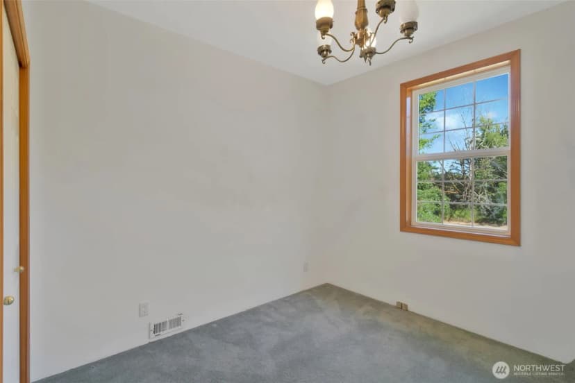 Property photo for 135 Apling Drive, Toledo photo 26