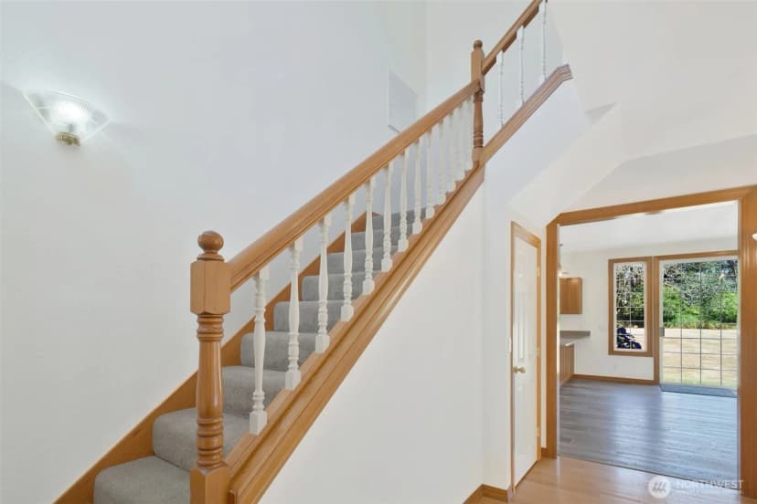 Property photo for 135 Apling Drive, Toledo photo 7