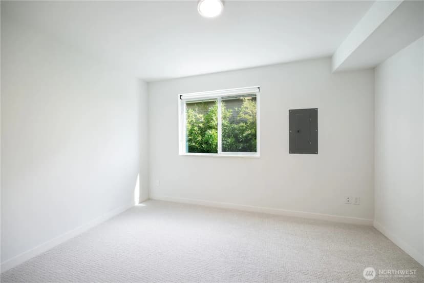 Property photo for 521 Nw 70th Street, Seattle photo 16
