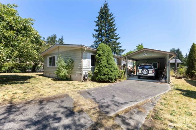 Property photo for 6102 257th Street E, Graham photo 2