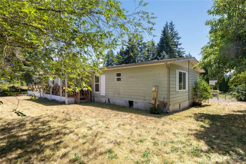 Property photo for 6102 257th Street E, Graham photo 21