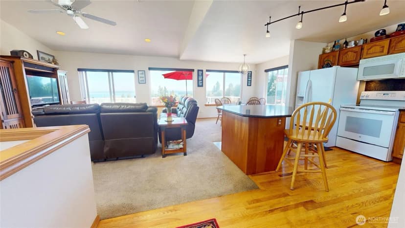 Property photo for 7549 E Alki View Court, Port Orchard photo 8