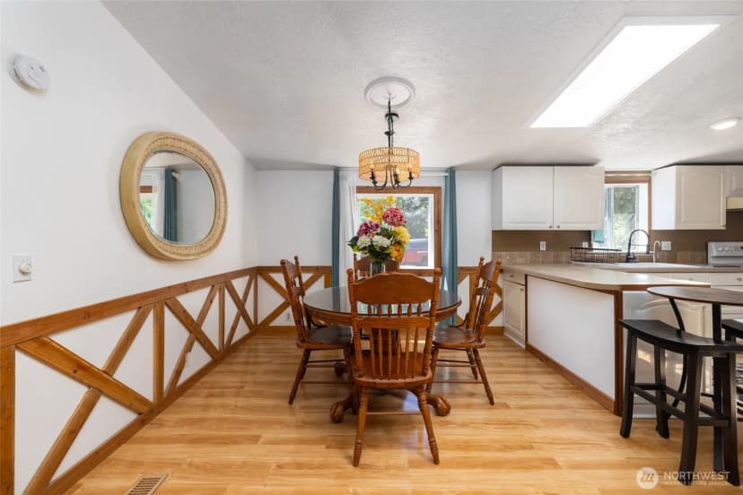 Property photo for 20758 Hartry Lane, Sedro Woolley photo 10