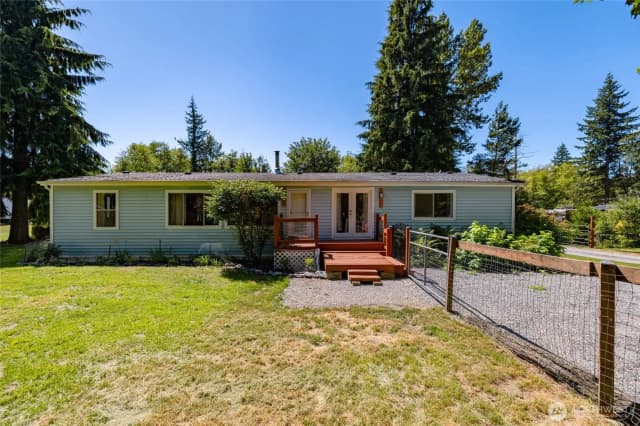 Property photo for 20758 Hartry Lane, Sedro Woolley photo 4