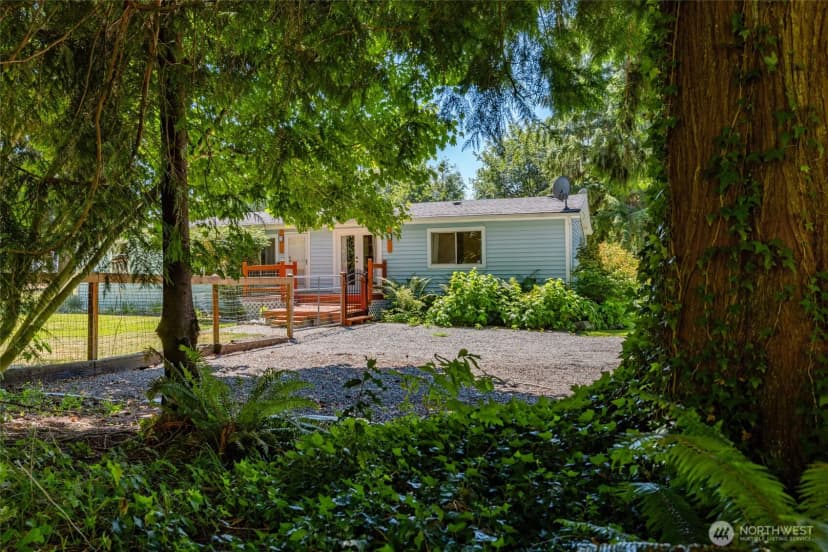Property photo for 20758 Hartry Lane, Sedro Woolley photo 3