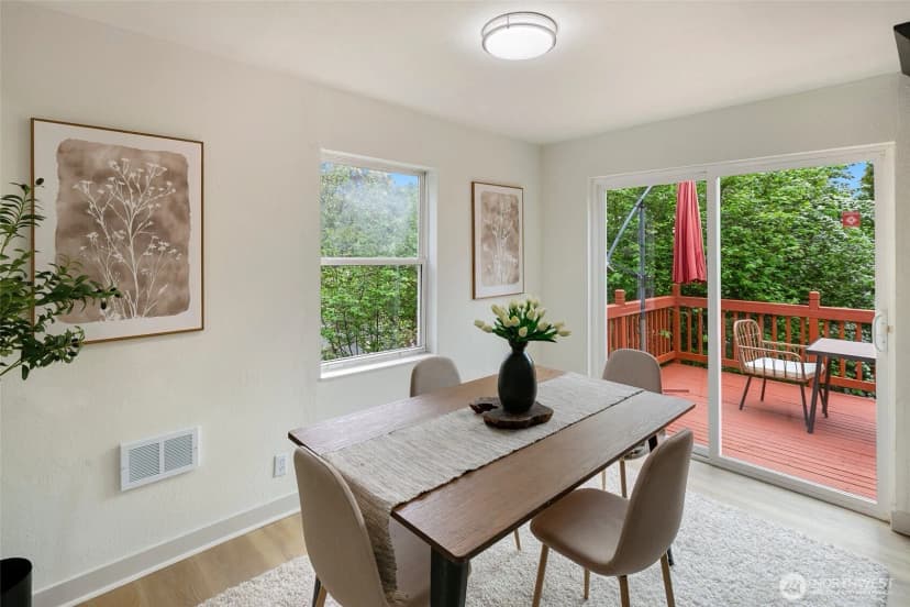 Property photo for 12635 Beacon Avenue S, Seattle photo 6