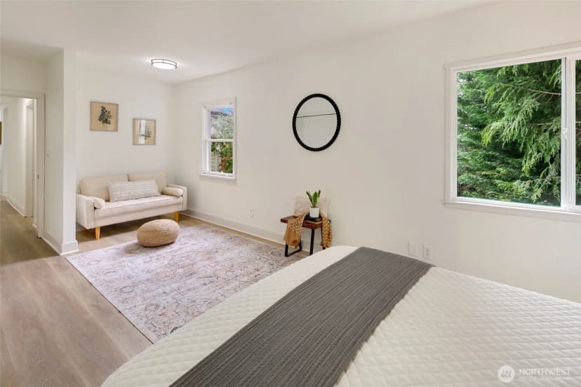 Property photo for 12635 Beacon Avenue S, Seattle photo 12