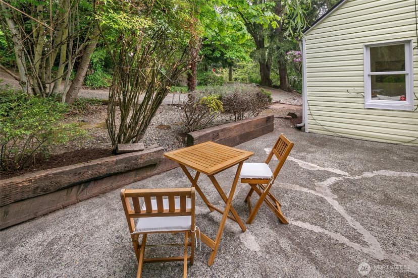 Property photo for 12635 Beacon Avenue S, Seattle photo 13