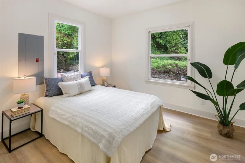 Property photo for 12635 Beacon Avenue S, Seattle photo 14