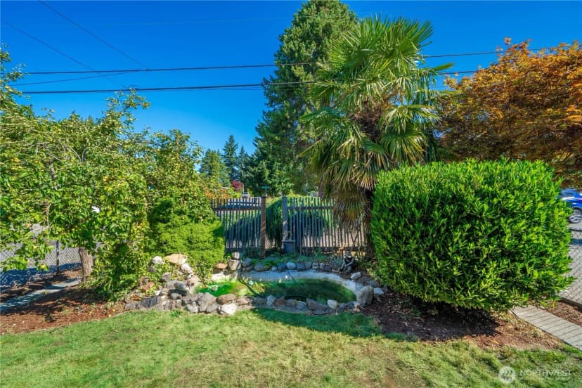 Property photo for 2209 Ne 9th Street, Renton photo 21