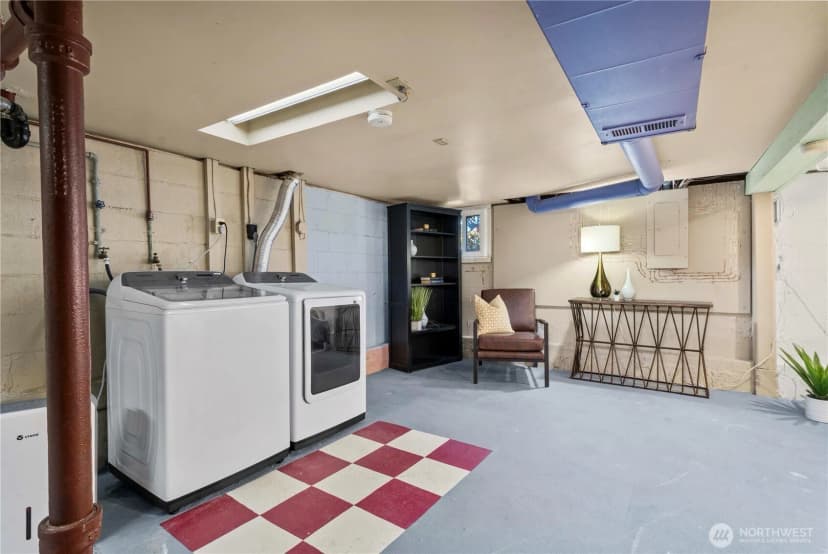 Property photo for 2209 Ne 9th Street, Renton photo 14