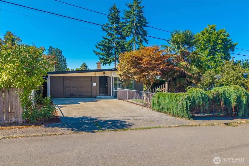 Property photo for 2209 Ne 9th Street, Renton photo 23