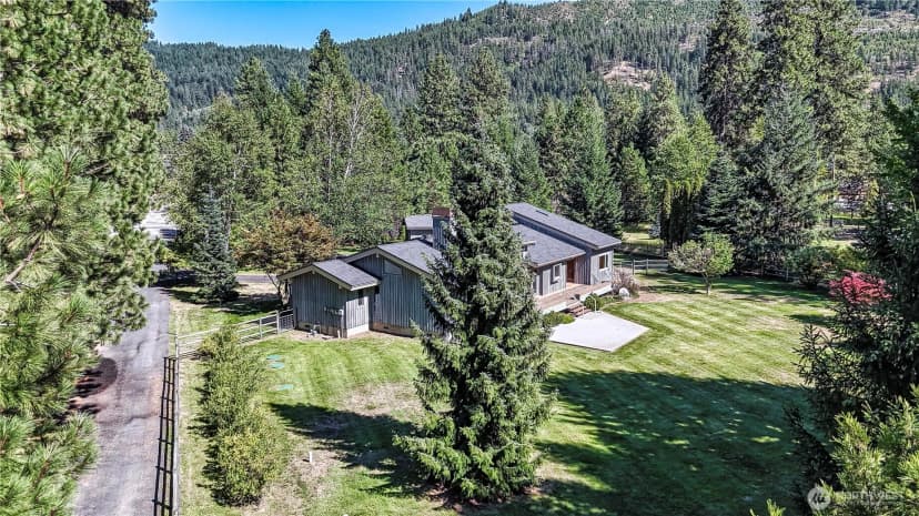 Property photo for 7580 Icicle Road, Leavenworth photo 2