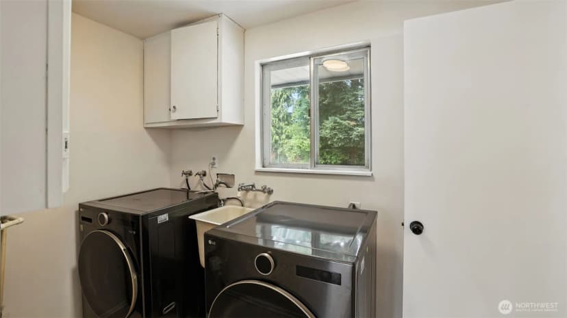 Property photo for 11404 Se 180th Place, Renton photo 30