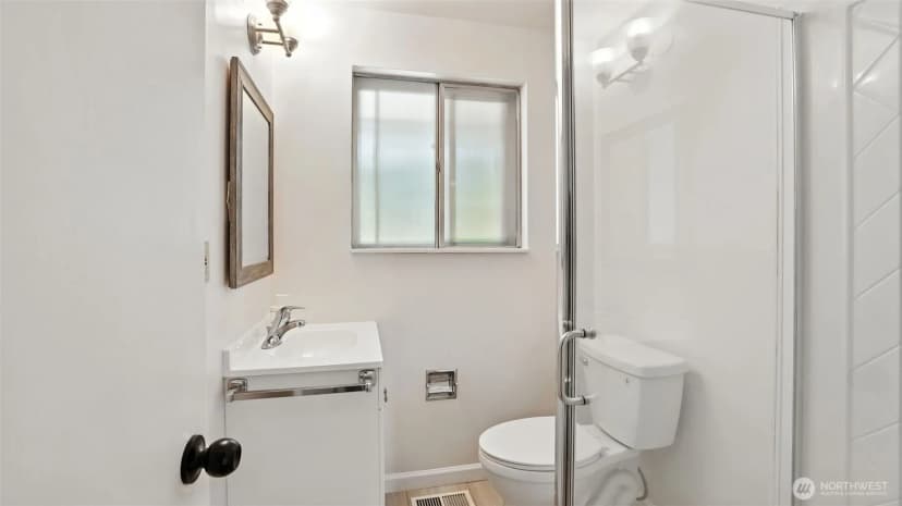 Property photo for 11404 Se 180th Place, Renton photo 29